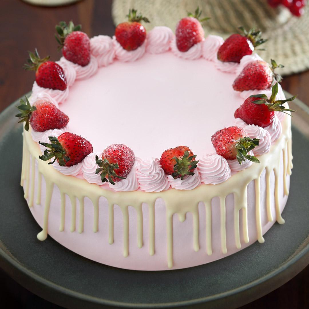 1/2Kg Strawberry Cake to India Online
