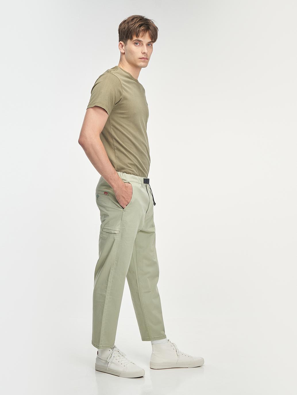 levis malaysia mens crop utility chino A10450001 03 Side