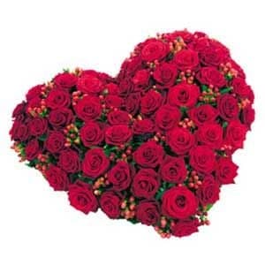35 Red Roses Heart Shape Flower