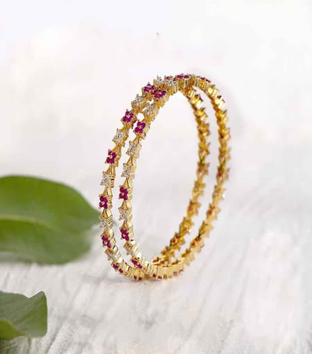 Silver-Bangles-Gold-Polish-with-Red-&-Shimmer-Stud