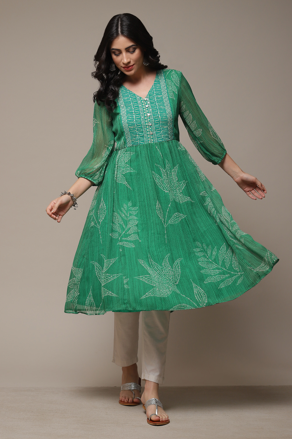 

Green Cotton Blend Straight Printed Kurta