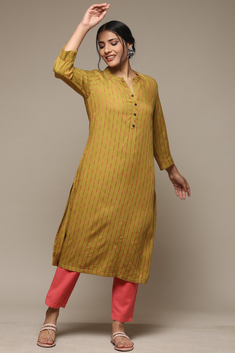 

Olive Pink Viscose Straight Yarndyed Kurta