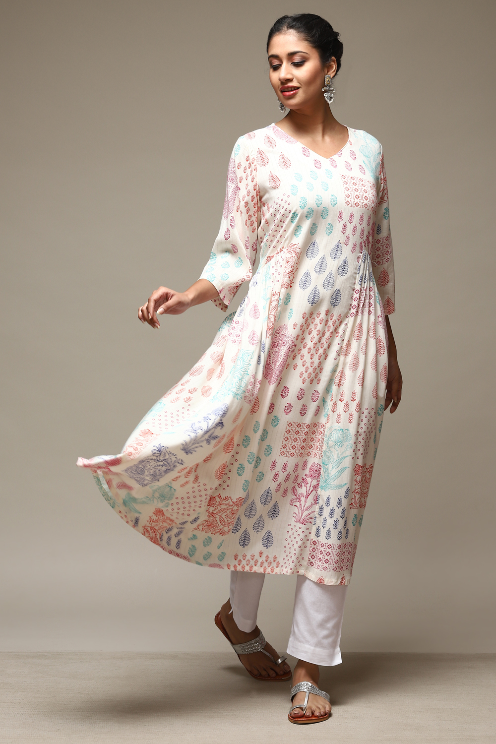 

Off White Rayon Flared Printed Kurta