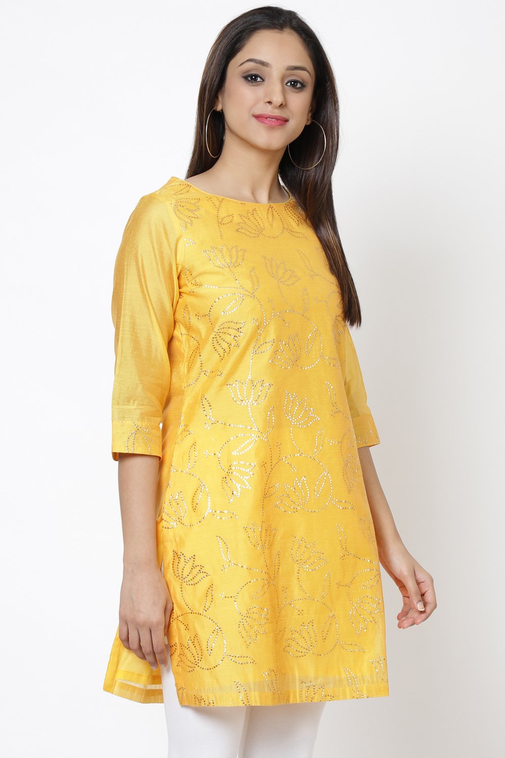 

Yellow Poly Cotton Short Yarndyed Kurti