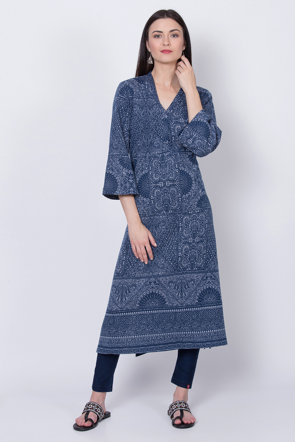 

Indigo Poly Cotton Straight Yarndyed Kurta