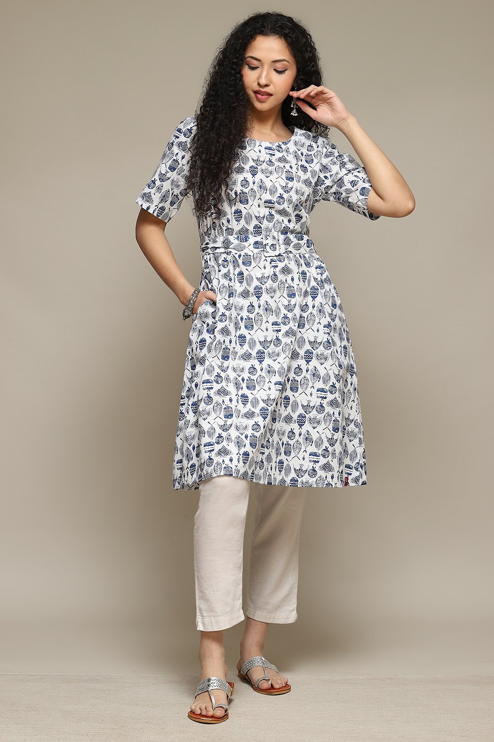 

Indigo Rayon Straight Printed Kurta