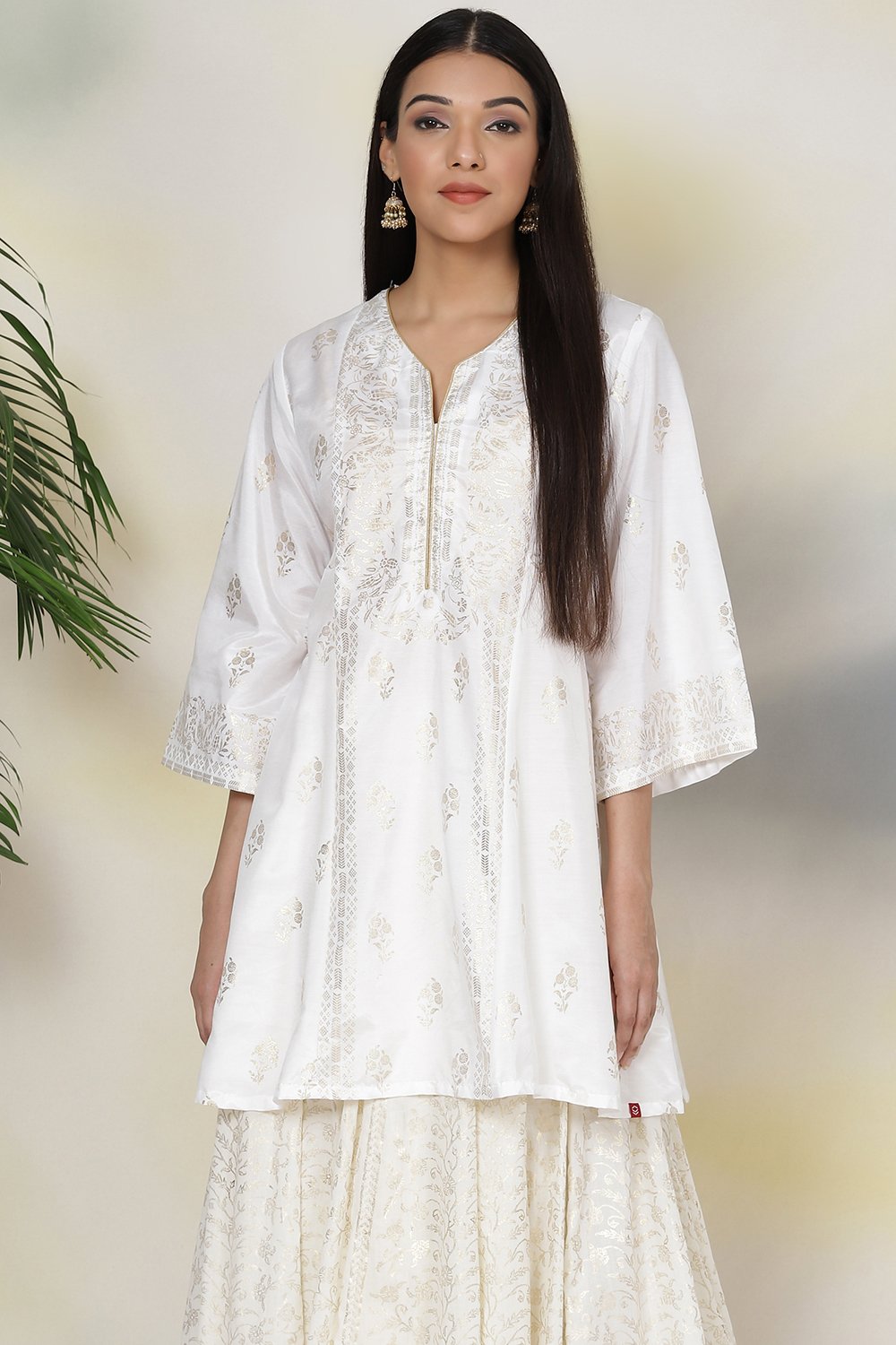 

Off White Art Silk Printed Short Kurti