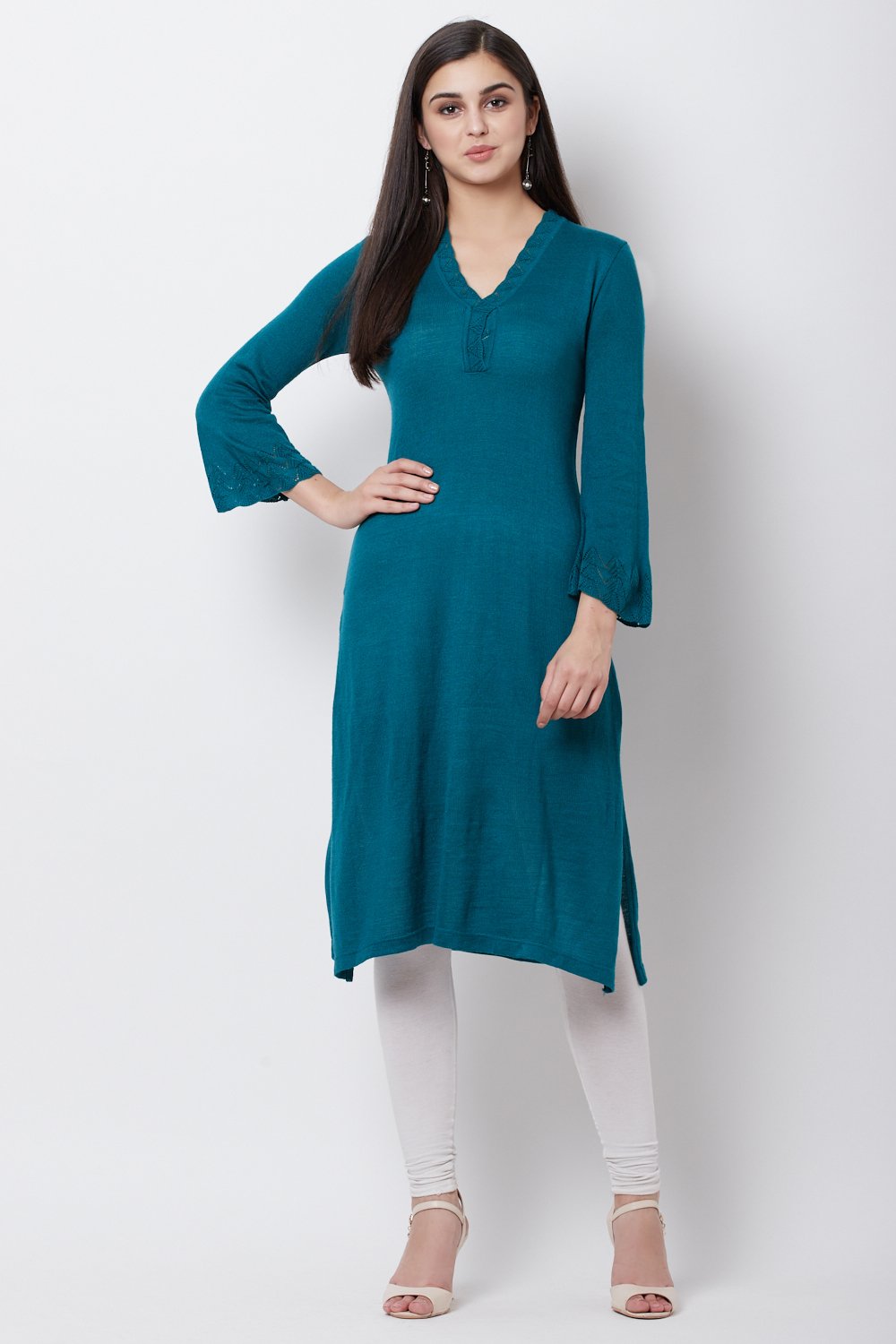 

Teal Acrylic And Wool Straight Solid Kurta