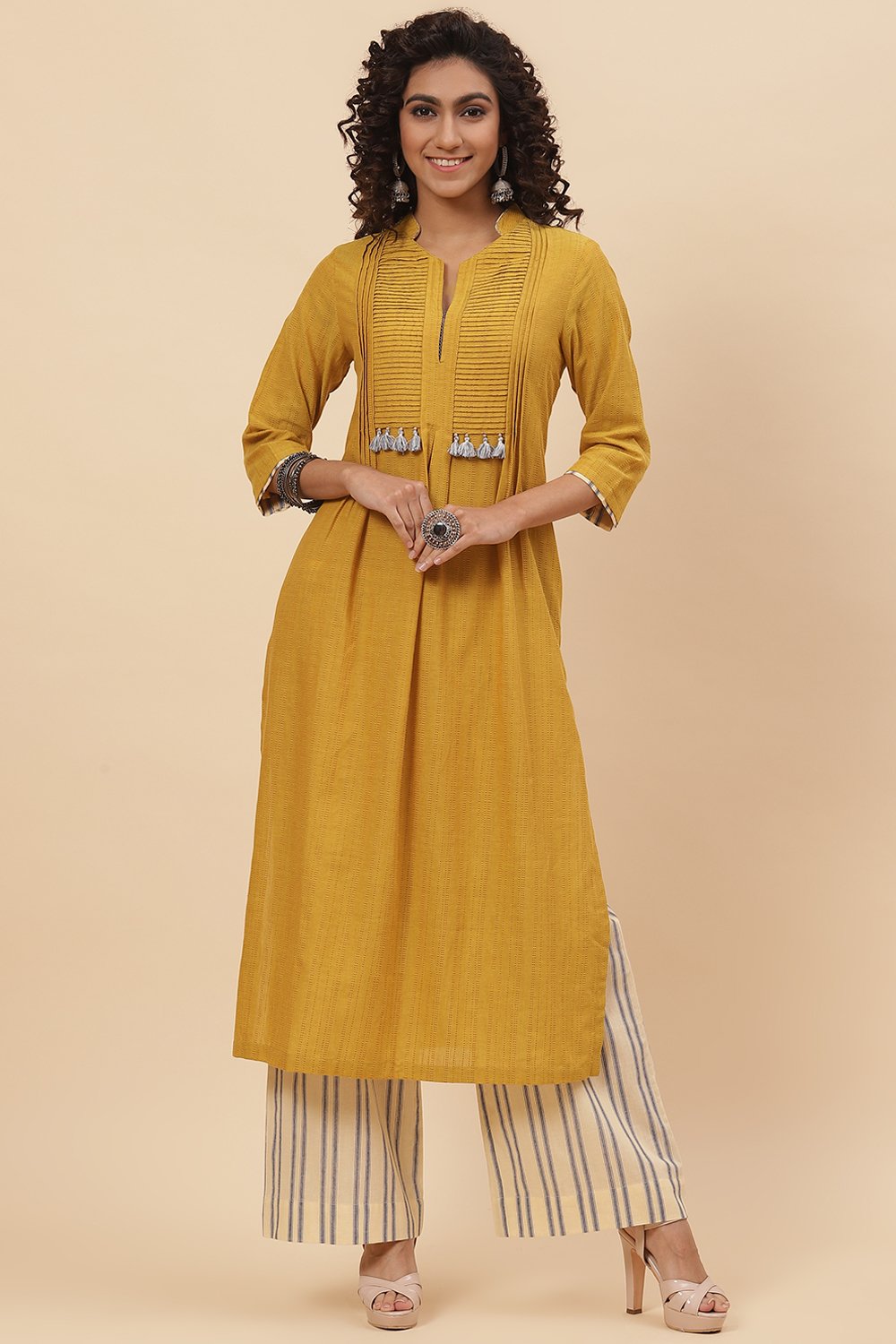 

Mustard Cream Cotton Fusion Yarndyed Kurta Set