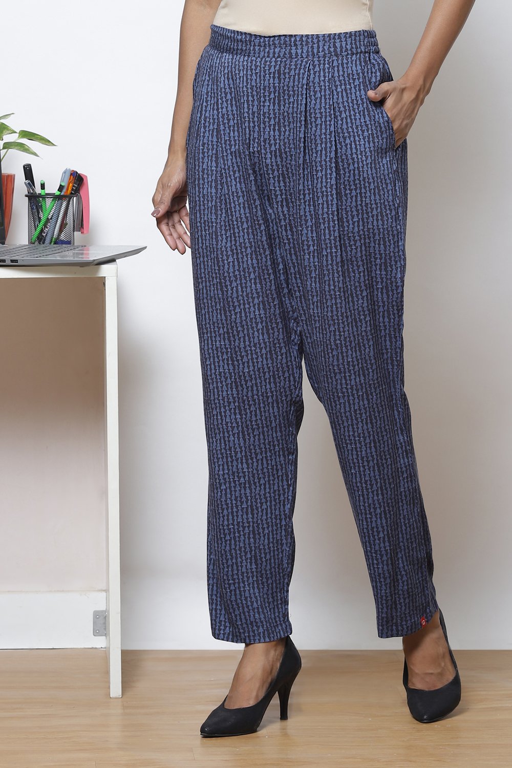 

Indigo LIVA Pants