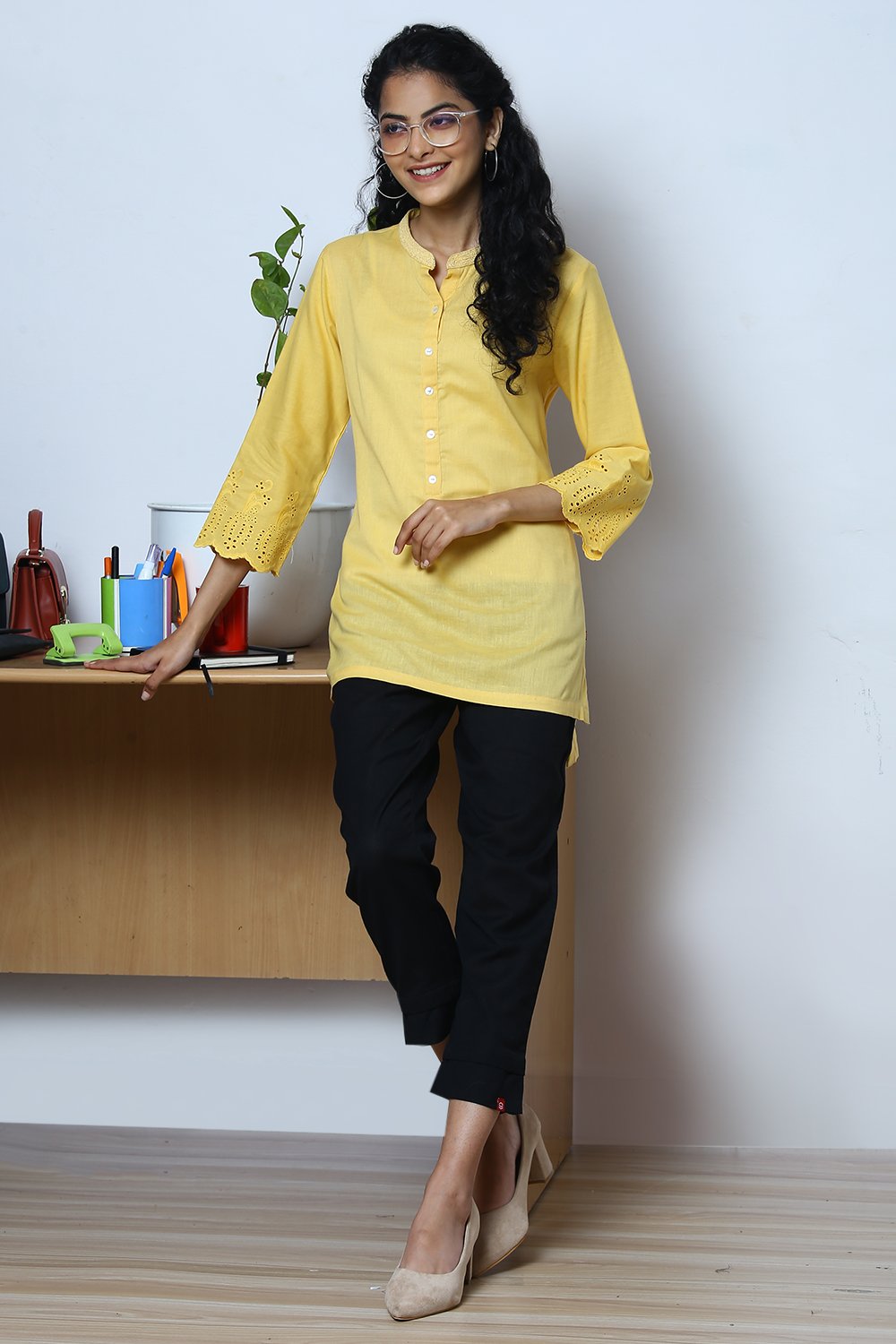 

Yellow Cotton Flax Solid Kurti