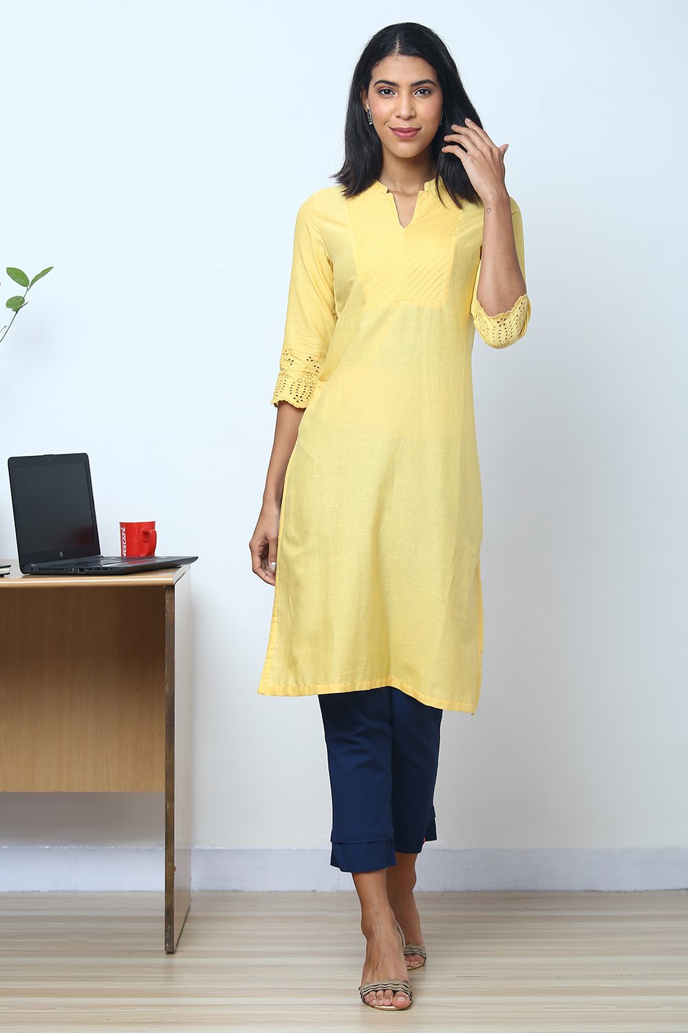 

Yellow Cotton Flax Straight Kurta